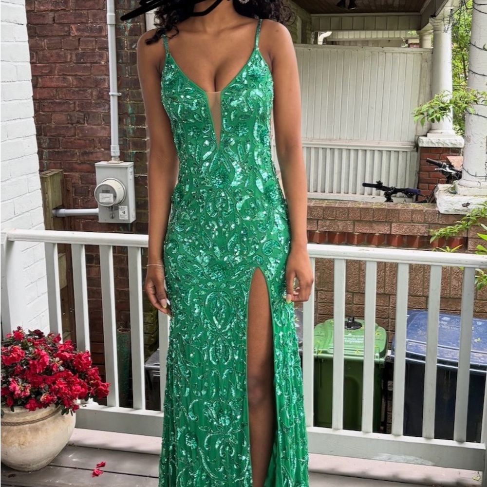 Elegant Green Evening Gown